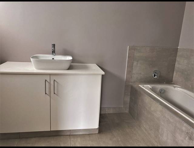 2 BEDROOM TOWNHOUSE FOR SALE IN HILTARA PARK